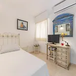 Beachfront With Balcony Σπίτι διακοπών *