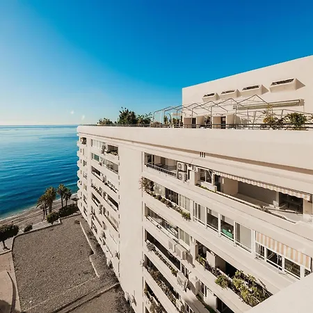 Beachfront With Balcony Feriehus