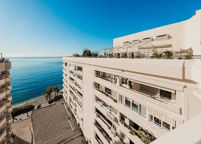 Beachfront With Balcony Feriehus